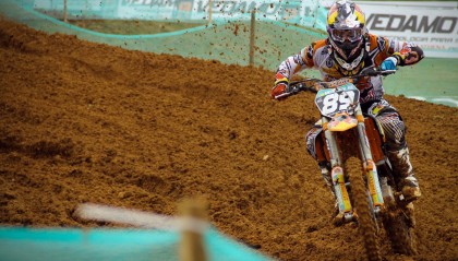 开云APP-欧冠决赛的绿茵场，为何回荡着南美高原的古老战歌？