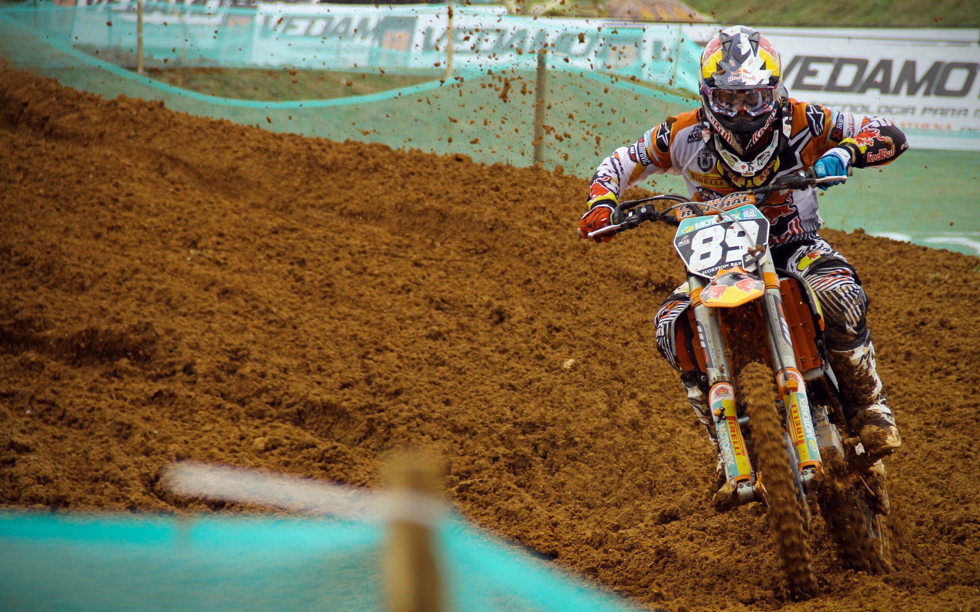 塞内加尔关键战突围瑞士，巴斯托尼成为关键先生